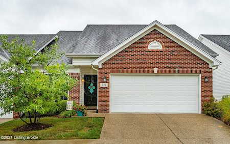 135 Charlton Wynde Dr Louisville, KY 40245