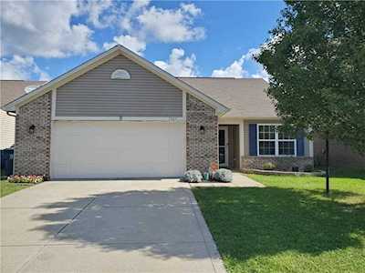 7327 Graymont Dr Indianapolis, IN 46221