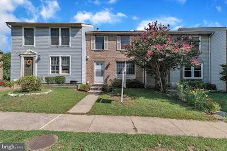 6365 Generals Ct Centreville, VA 20121