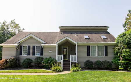 1024 Harmony Landing Rd Goshen, KY 40026