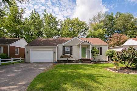 11 Louise St Jeffersonville, IN 47130