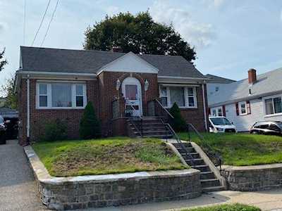 42 Kimball St Providence, RI 02908