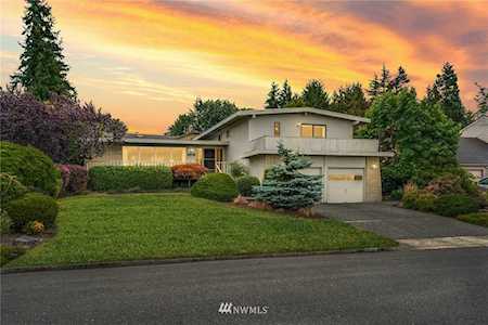 4510 141st Ave SE Bellevue, WA 98006