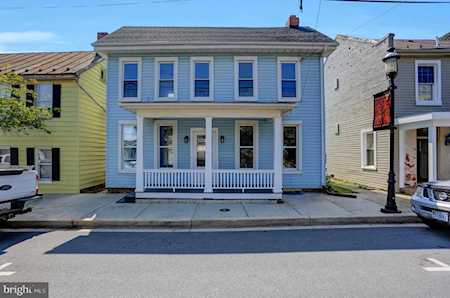 11 Cumberland St Clear Spring, MD 21722