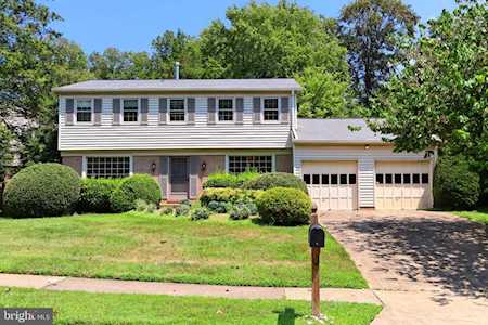 9914 Barnsbury Ct Fairfax, VA 22031