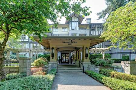 4885 Valley Drive #211 Vancouver, BC V6J 5M7