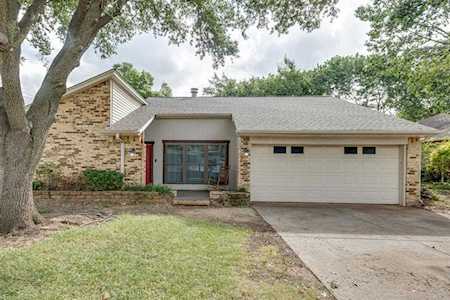 3840 Horizon Drive Bedford, TX 76021