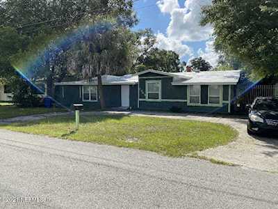7863 Denham Rd Jacksonville, FL 32208