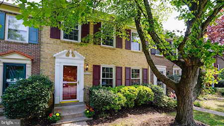 8229 Doctor Craik Ct Alexandria, VA 22306
