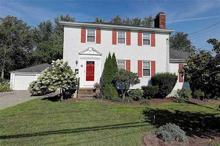 236 Centre St East Providence, RI 02916