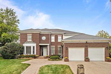 3720 Glenlake Dr Glenview, IL 60026
