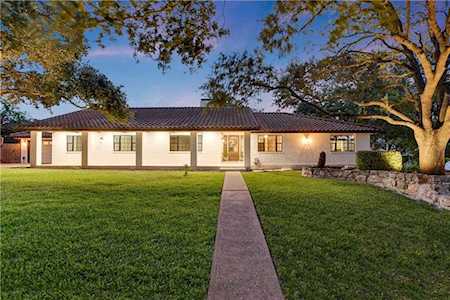 6402 Wolfcreek PASS Austin, TX 78749