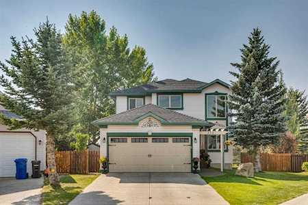 234 Sheep River Ln Okotoks, AB T1S 1N8