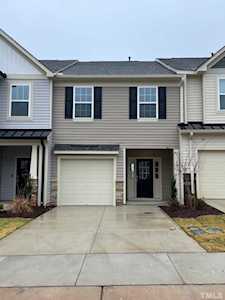 17 Hanging Moss Trail Clayton, NC 27527