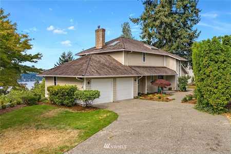11206 SE 77th Place Newcastle, WA 98056