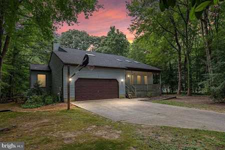 7817 Cedrela Dr Pasadena, MD 21122