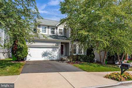 5332 Daybreak Ln Woodbridge, VA 22193