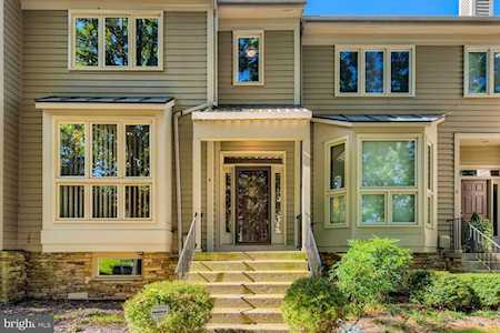 4 Stridesham Ct Baltimore, MD 21209