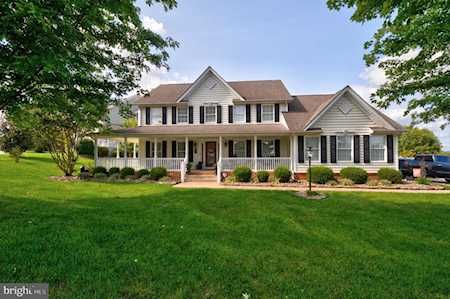 401 Hancock Ct Berryville, VA 22611
