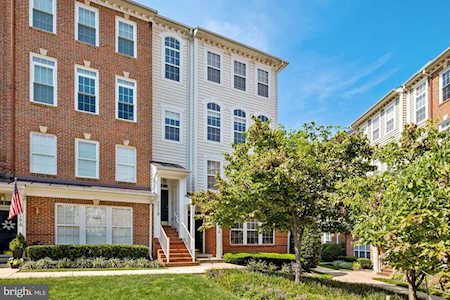 327 Cross Green St #B Gaithersburg, MD 20878