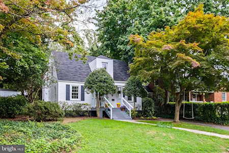 8715 Garfield St Bethesda, MD 20817