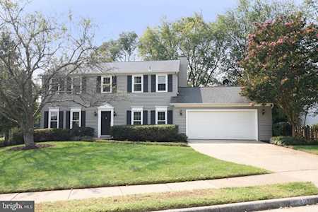 12801 Fantasia Dr Herndon, VA 20170