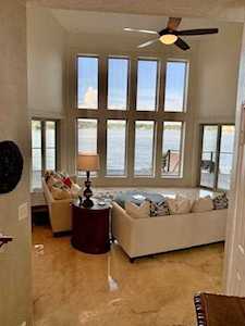 1206 Lake View Dr Montgomery, TX 77356