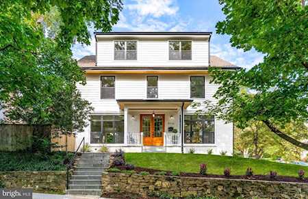 5116 Lawton Dr Bethesda, MD 20816