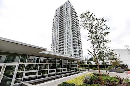 602 Como Lake Avenue #804 Coquitlam, BC V3J 0G2