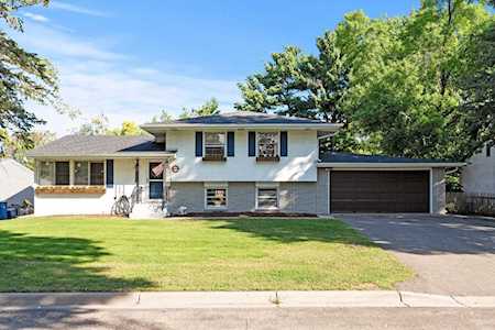 2233 Randy Avenue White Bear Lake, MN 55110