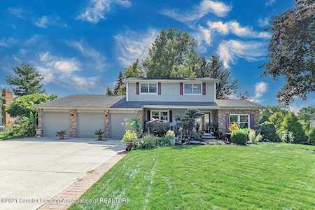 6315 Old River Trl Lansing, MI 48917