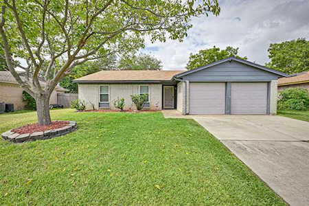 5813 Dunson Drive Haltom City, TX 76148
