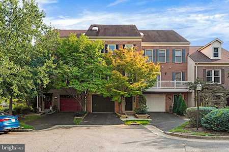 7533 Chrisland Cove Falls Church, VA 22042