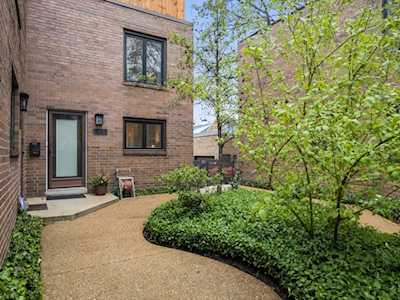 1633 N Vine St Chicago, IL 60614