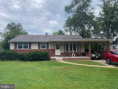 304 Baylor Rd Glen Burnie, MD 21061