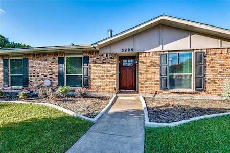 5200 Cole Drive The Colony, TX 75056