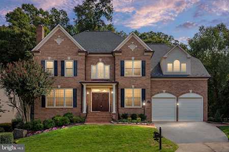20444 Swan Creek Ct Sterling, VA 20165