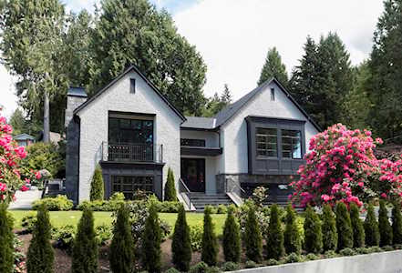 4710 Willow Place West Vancouver, BC V7W 1C5