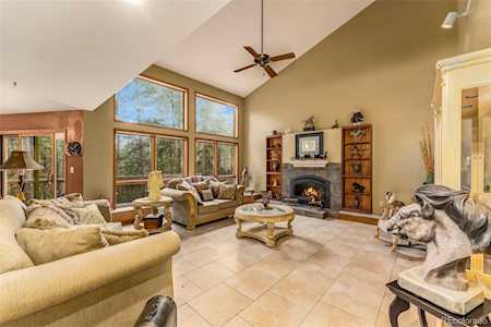 811 Nob Hill Trl Franktown, CO 80116
