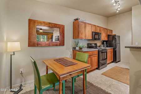 1385 W University Ave Flagstaff, AZ 86001