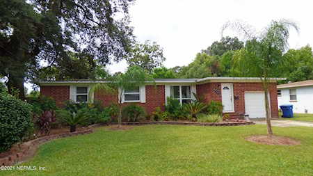 2518 Red Oak Dr Jacksonville, FL 32211