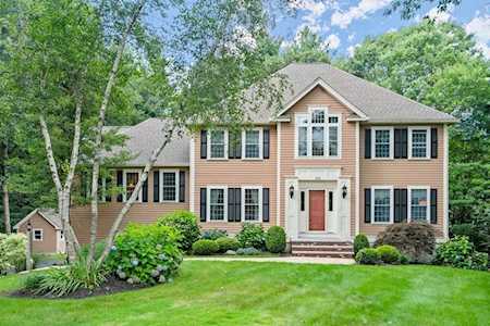 235 Old Cart Way North Andover, MA 01845