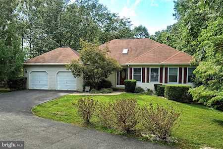 19016 Cattail Ln Poolesville, MD 20837