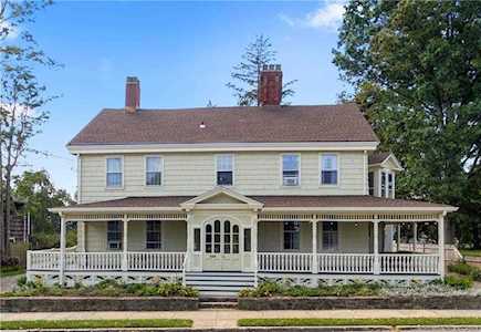 427 Brewster Street Bridgeport, CT 06605