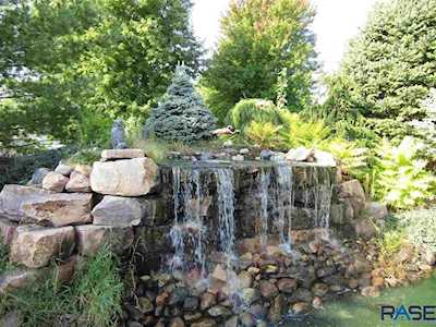 4301 W Kogel Dr Sioux Falls, SD 57107