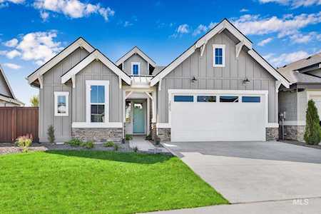 3855 W Sunny Cove Lane Meridian, ID 83646