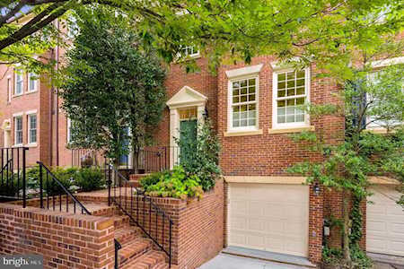 3664 Winfield Ln Washington, DC 20007