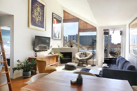 1871 Marine Drive #202 West Vancouver, BC V7V 1J7