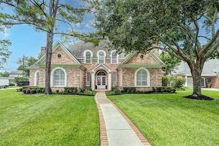 243 Warrenton Dr Bunker Hill Village, TX 77024