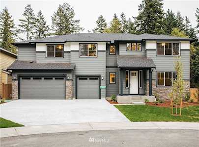 17005 124th Avenue Ct E Puyallup, WA 98374